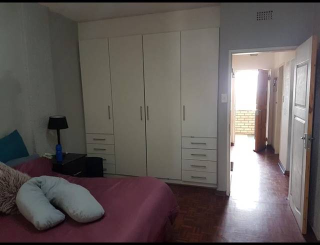 2 BEDROOM APARTMENT FOR SALE IN SYMHURST